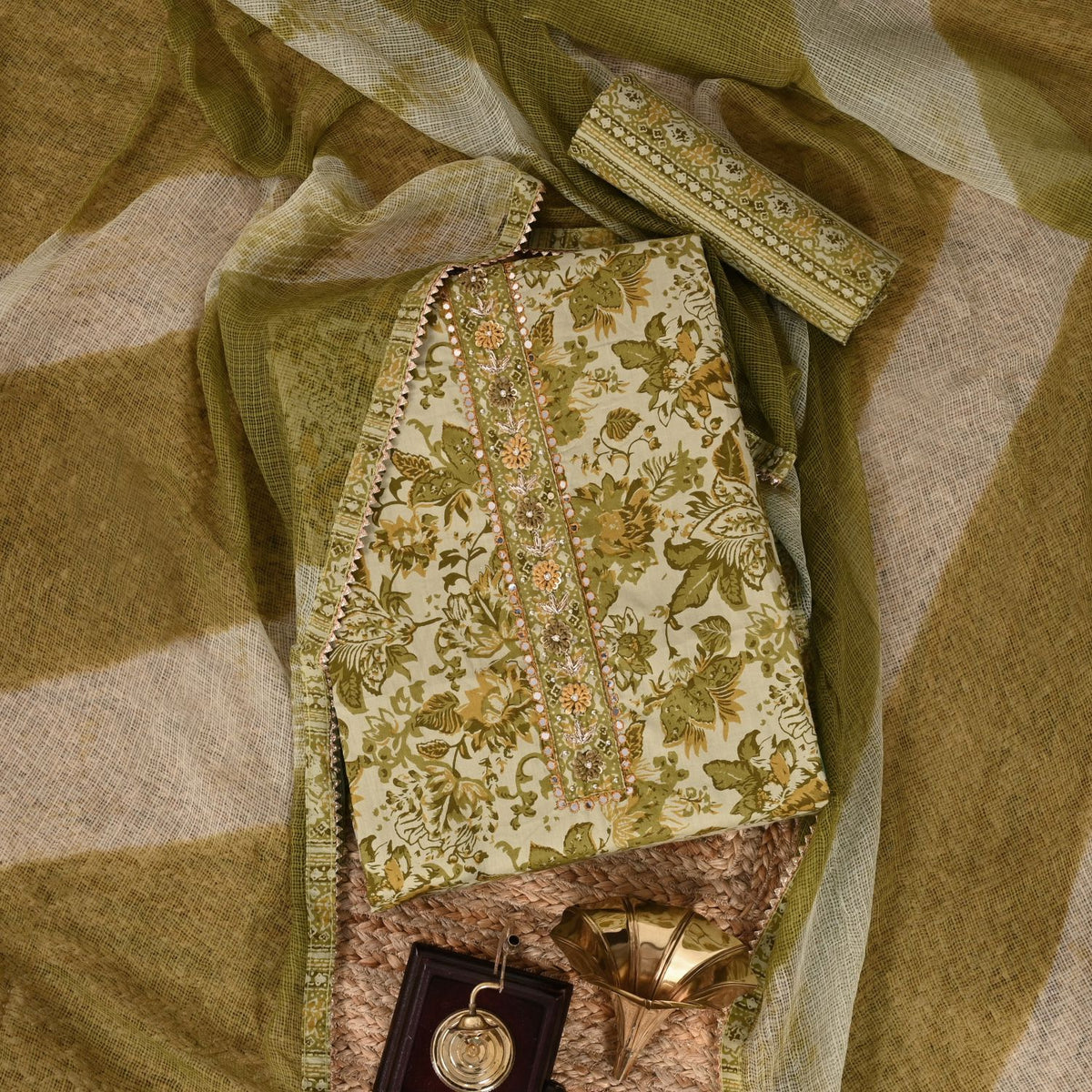 Moss Green Kalamkari Cotton Unstitched Salwar Suit